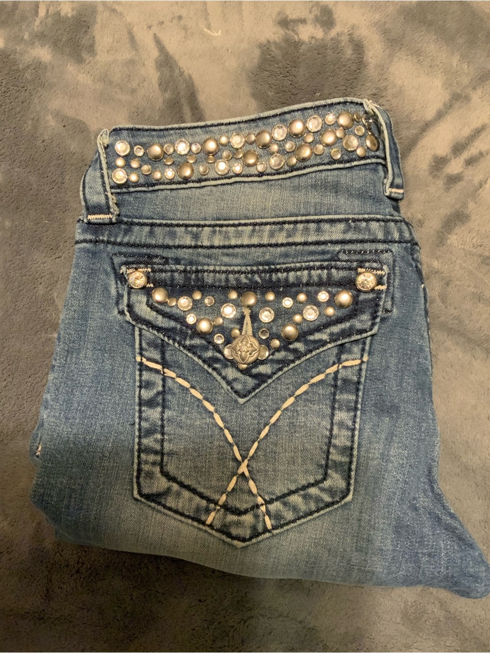 Miss Me Light Wash Embellished Skinny Jeans, size 29